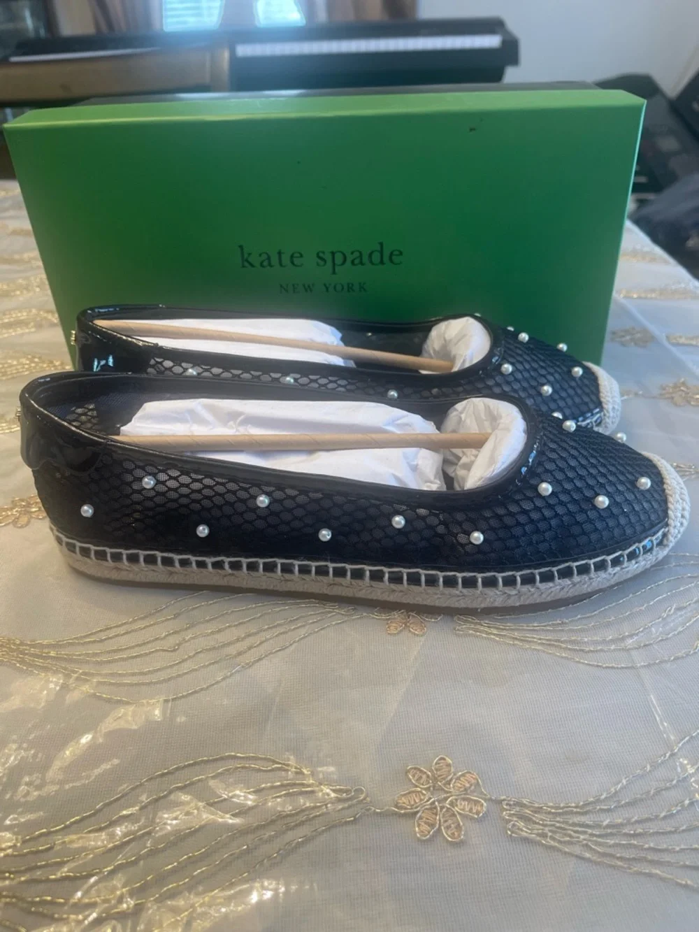 NWB Kate spade NY women’s pearl fishnet espadrille flat size 9